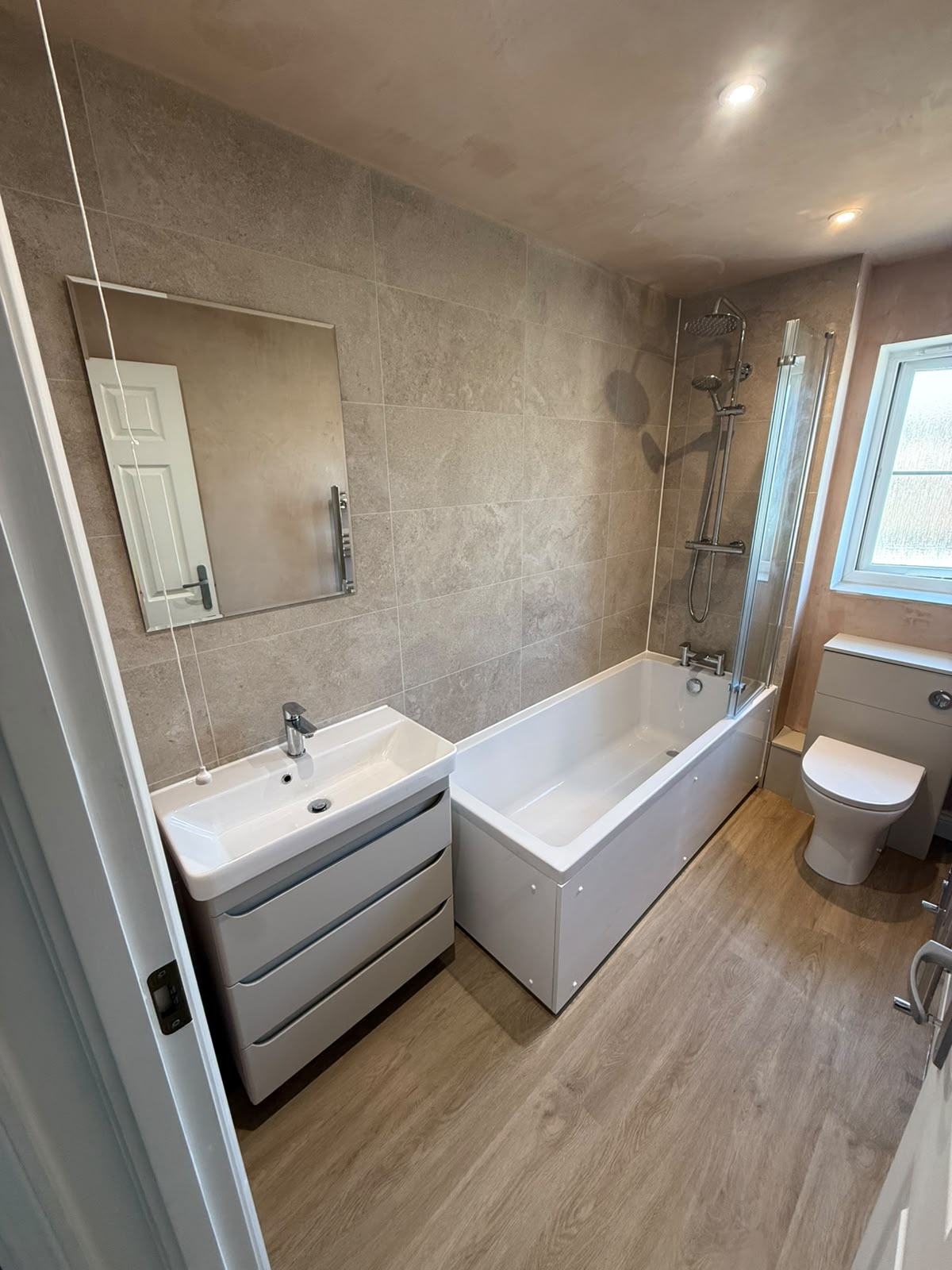Completed bathroom installation by Pinnacle Plumbing, Witney, Oxford & the Cotswolds
